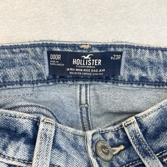Hollister Daisy Embroidered Jeans Ultra High Rise Light Blue Wash Size 23R - Picture 8 of 8